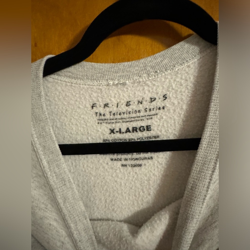 Friends crew neck - Picture 3 of 3